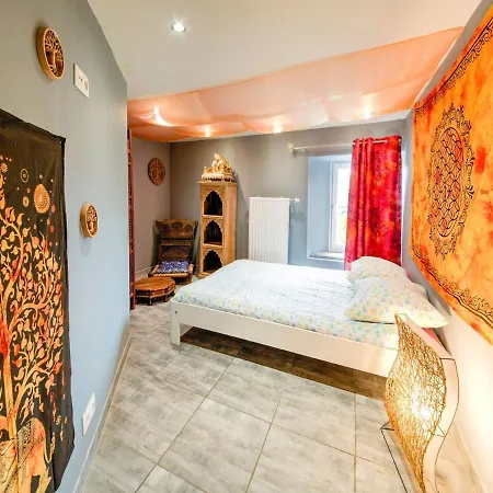 Holiday home Zen Inspired Holiday In With Jacuzzi
