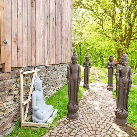 Zen Inspired Holiday In With Jacuzzi Holiday home